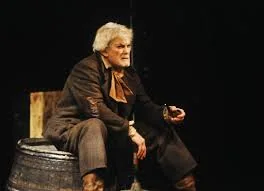 Scènes de Jean Marais dans « du vent dans les branches de Sassafras »