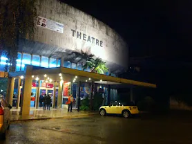 Entrée du theatre