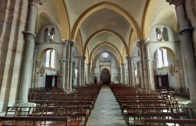 Intérieur de l’église St Thomas