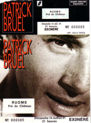 Spectacle des Pompiers de RUOMS avec Patrick BRUEL et Patrick SEBASTIEN. Jingle: « Ou tu est Pile ou tu t’efface ».
